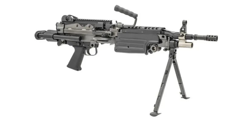 M16